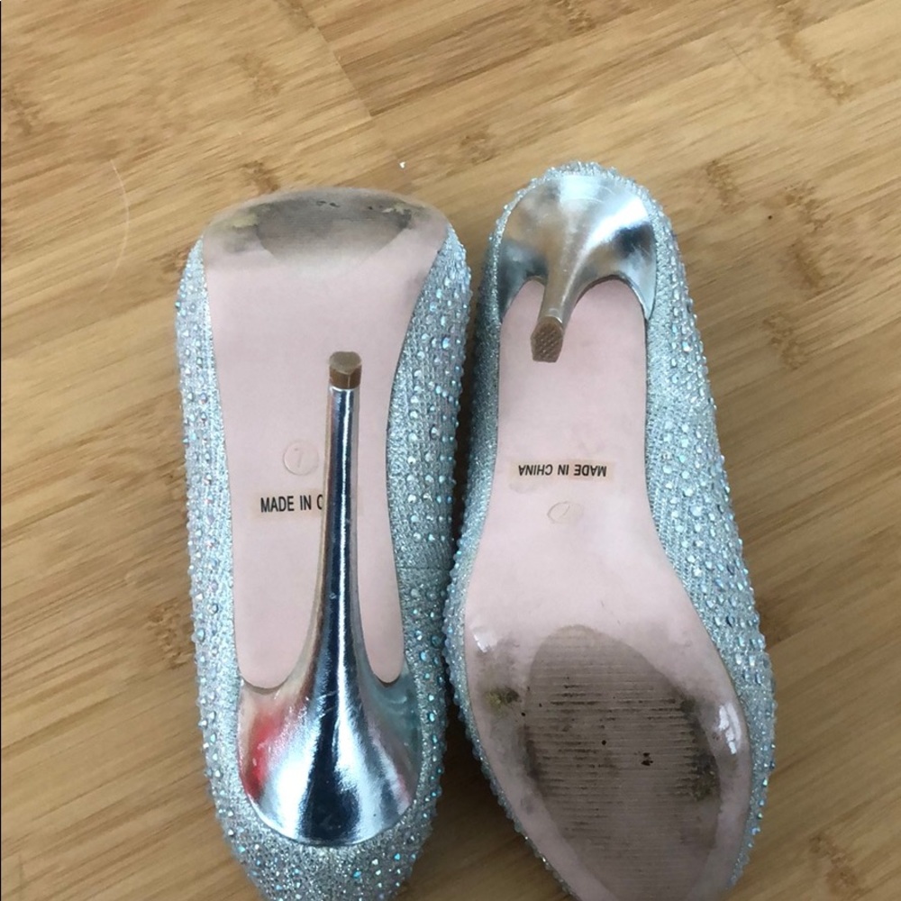 Silver beaded heels - Picture 6 of 6